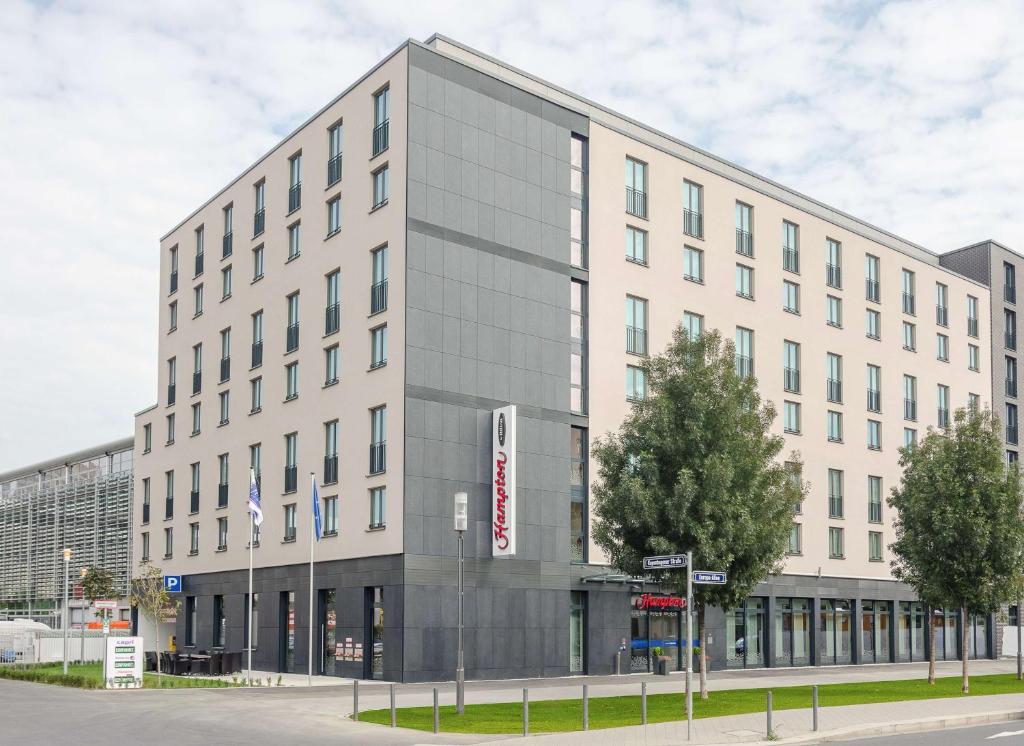 Exterior of Hampton by Hilton Frankfurt City Centre Messe